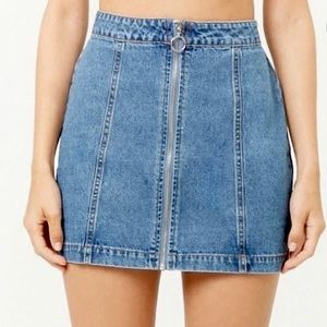 Forever 21 Retro Style Denim Zip Mini Skirt